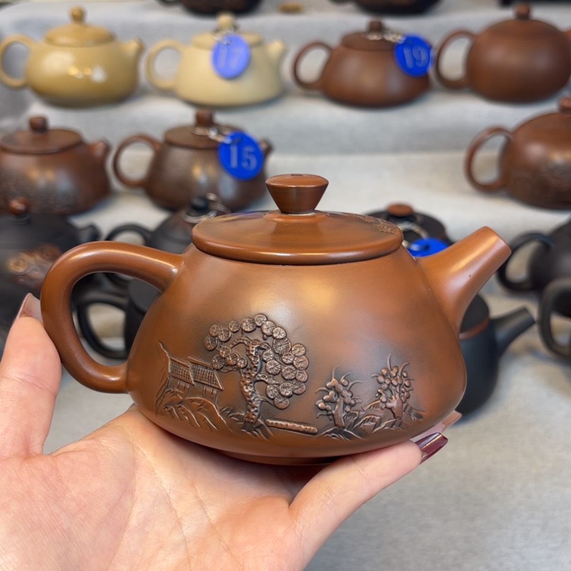 【闪购商品】红泥 微微瑕 容量 230c c