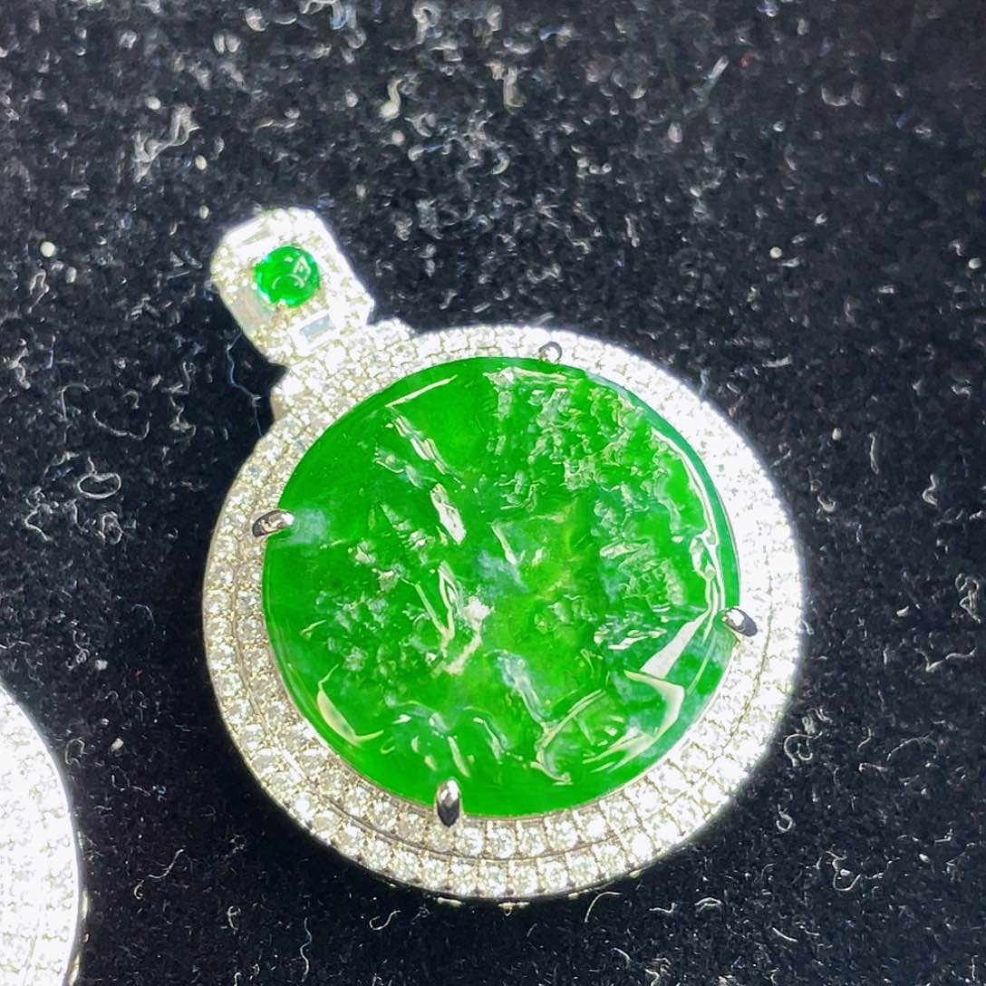 翡翠吊坠(不含链)未镶嵌