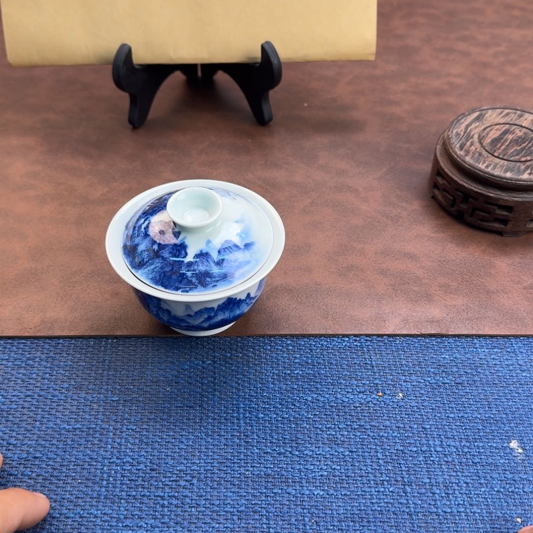 陶摆件山水微瑕盖碗