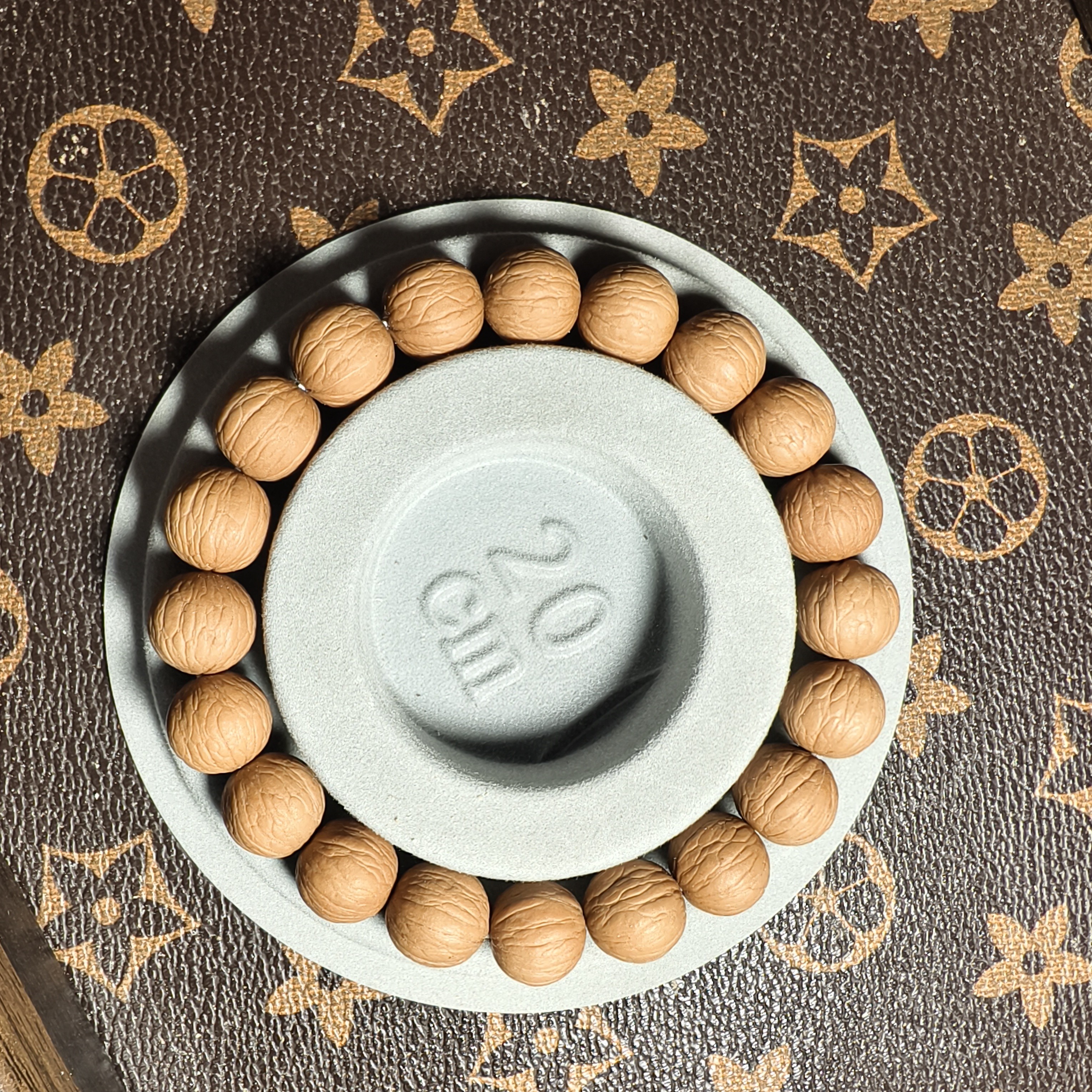 聚宝盆猴头核桃手串原皮原色