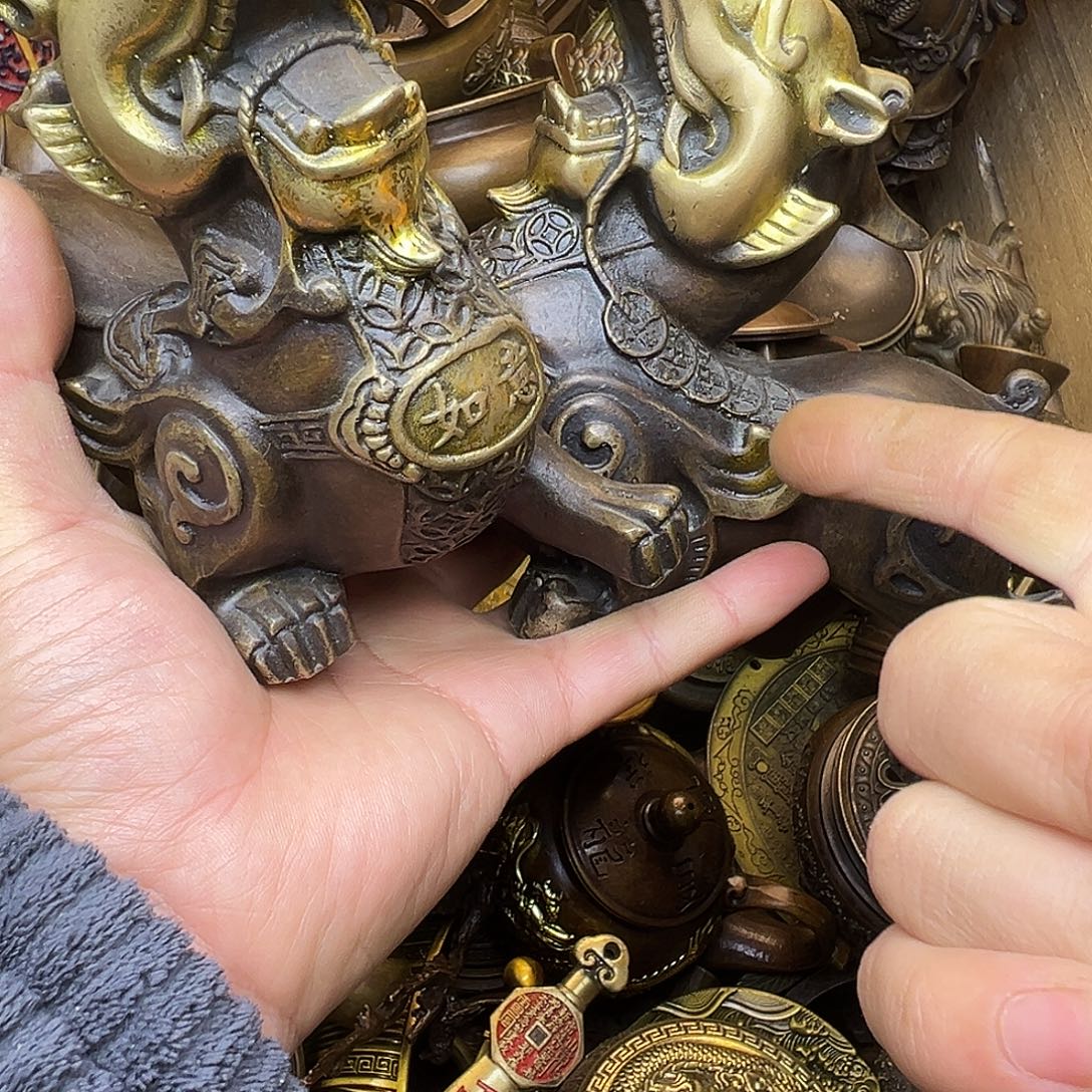 精品铜器，精美文玩