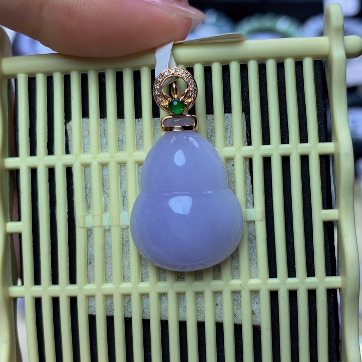 18K金镶嵌翡翠手链翡翠