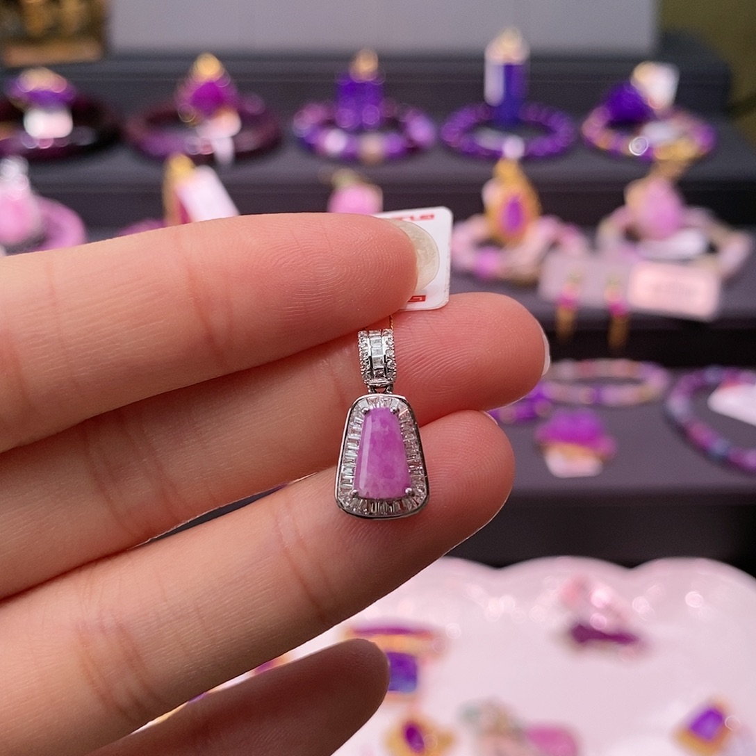 苏纪石（舒俱来）18K金镶嵌吊坠(不含链)