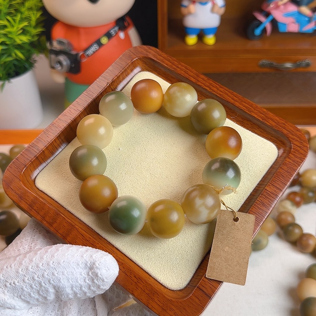 手串菩提根/象牙果微微瑕 卡22干磨