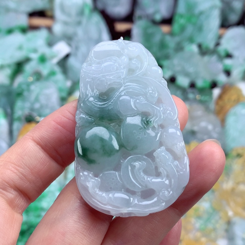 【闪购商品】翡翠吊坠(不含链)未镶嵌