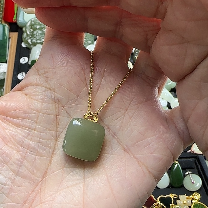 颈饰银S925镶嵌和田玉