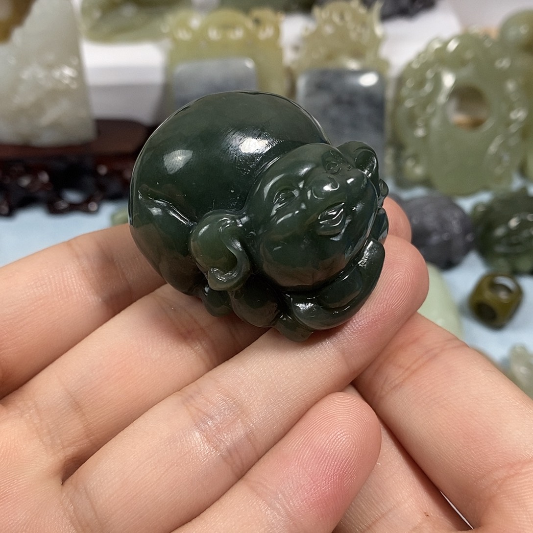 和田玉未镶嵌挂件