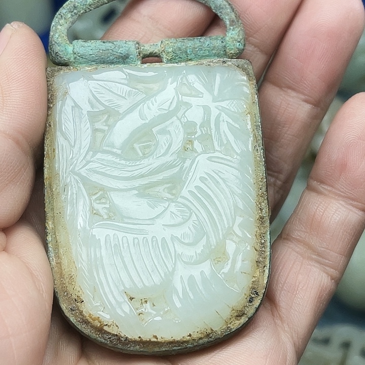 狼***说和田玉（青白玉）未镶嵌颈饰