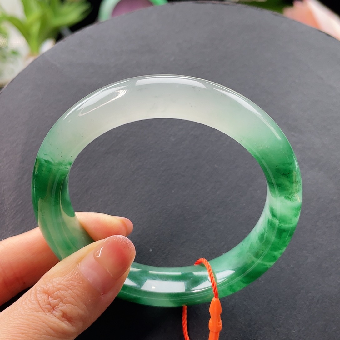 石英质玉手镯未镶嵌57佳