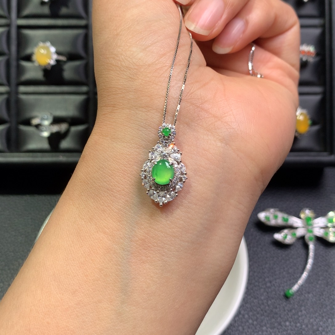 翡翠银S925镶嵌颈饰