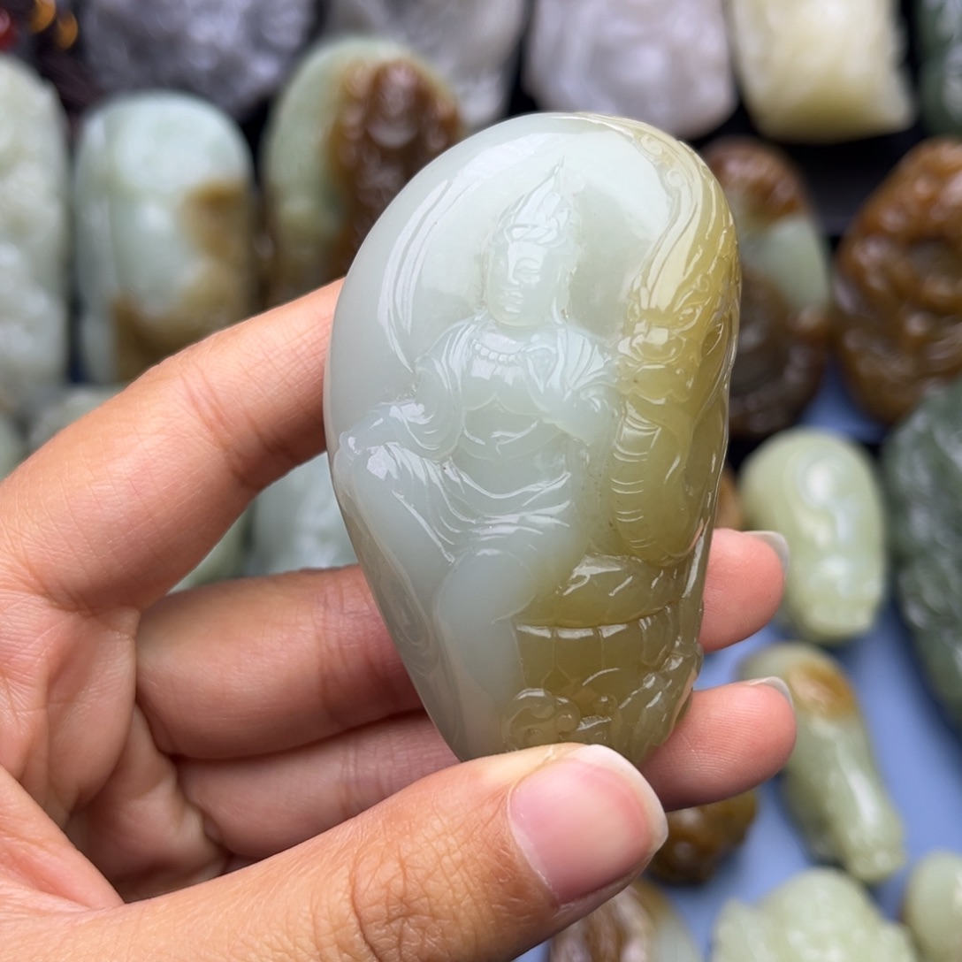 和田玉未镶嵌挂件