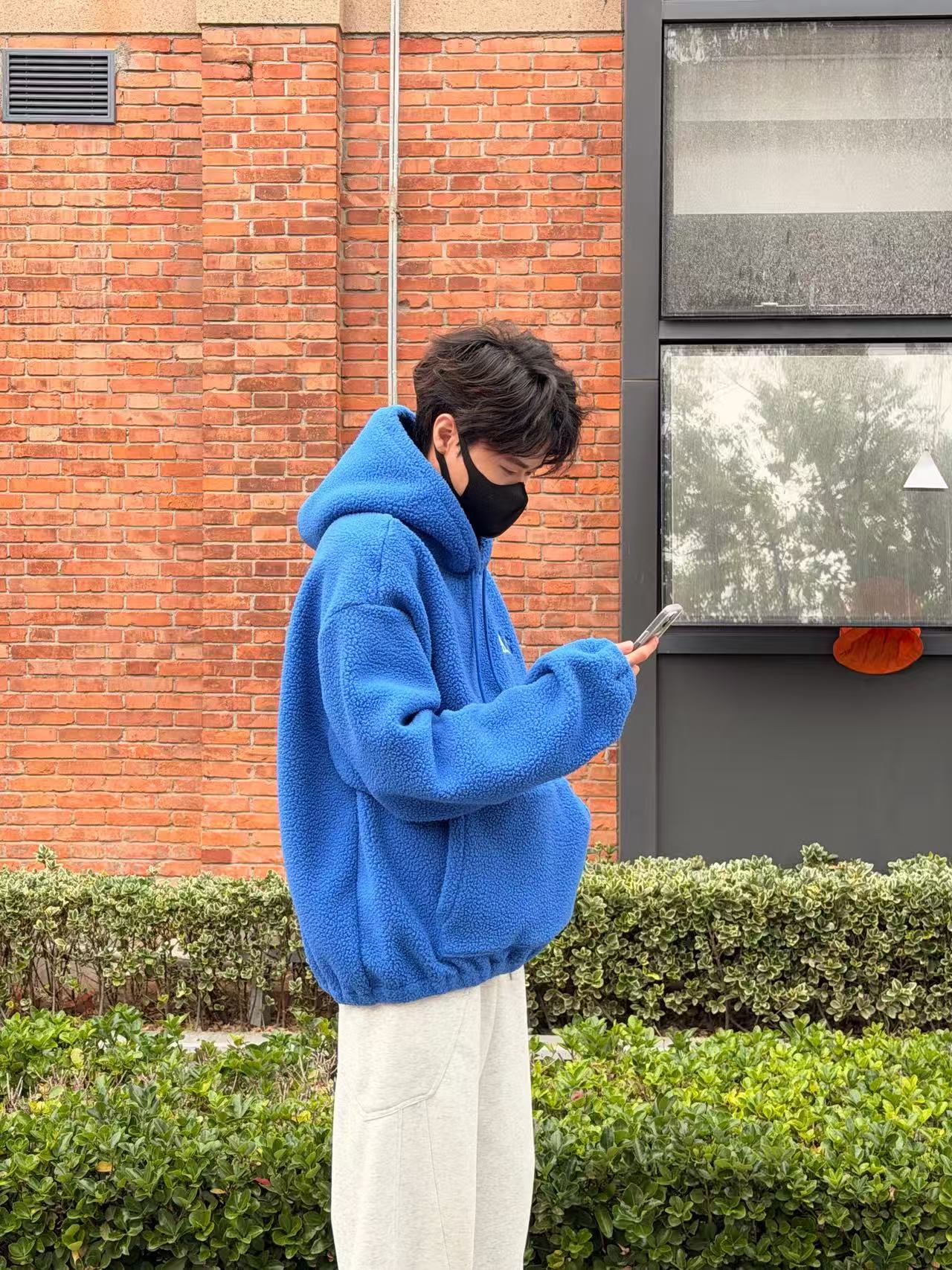 Genius字母连帽宽松型羊羔绒纯色卫衣秋冬款