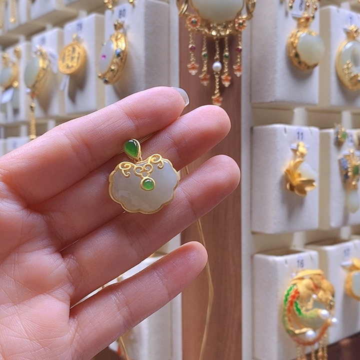 和田玉颈饰银S925镶嵌