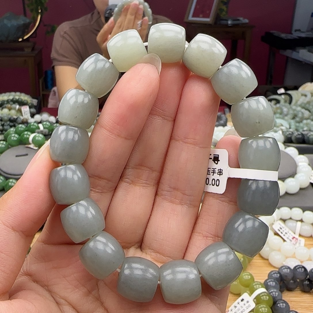 手串未镶嵌和田玉