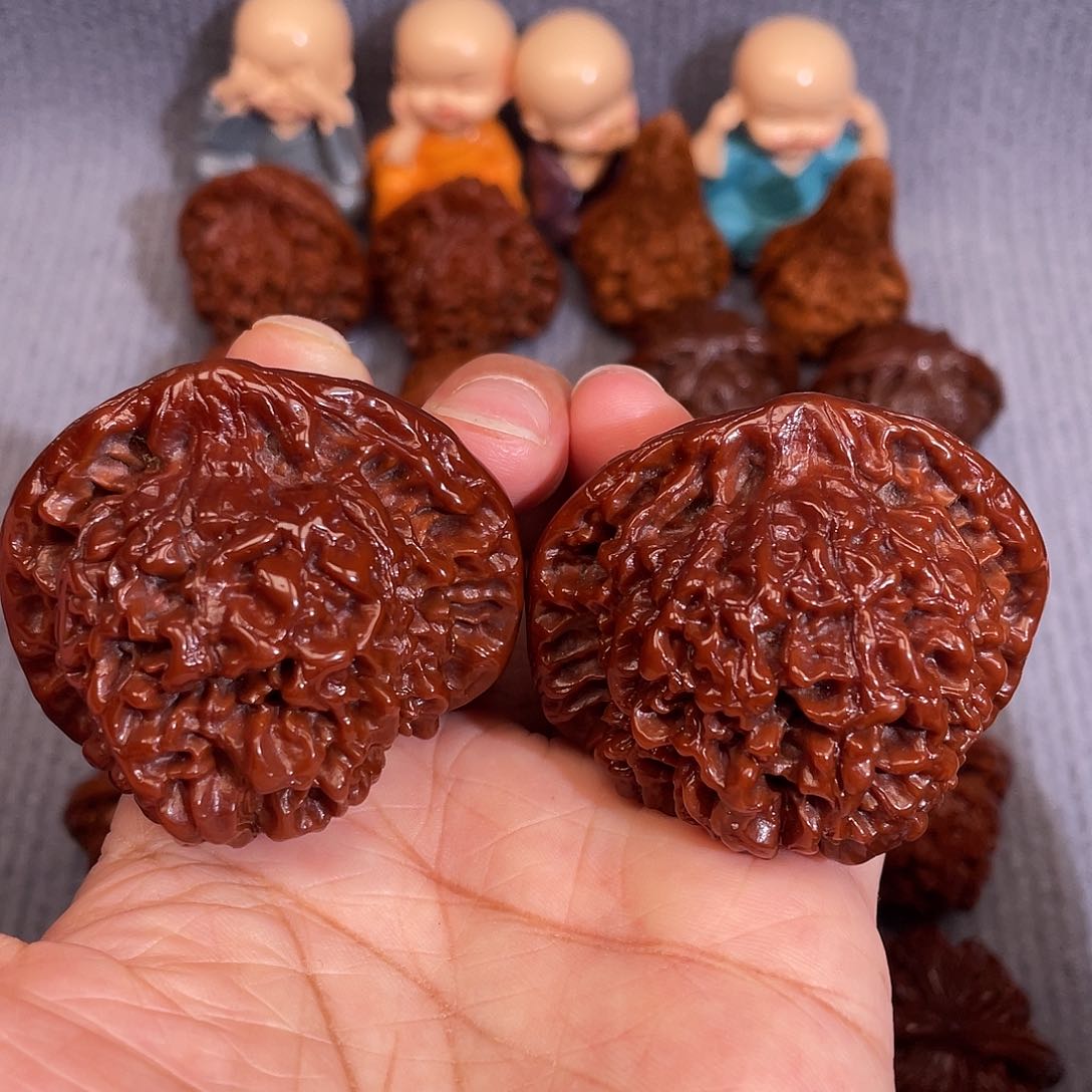 文玩核桃吊坠大管帽50