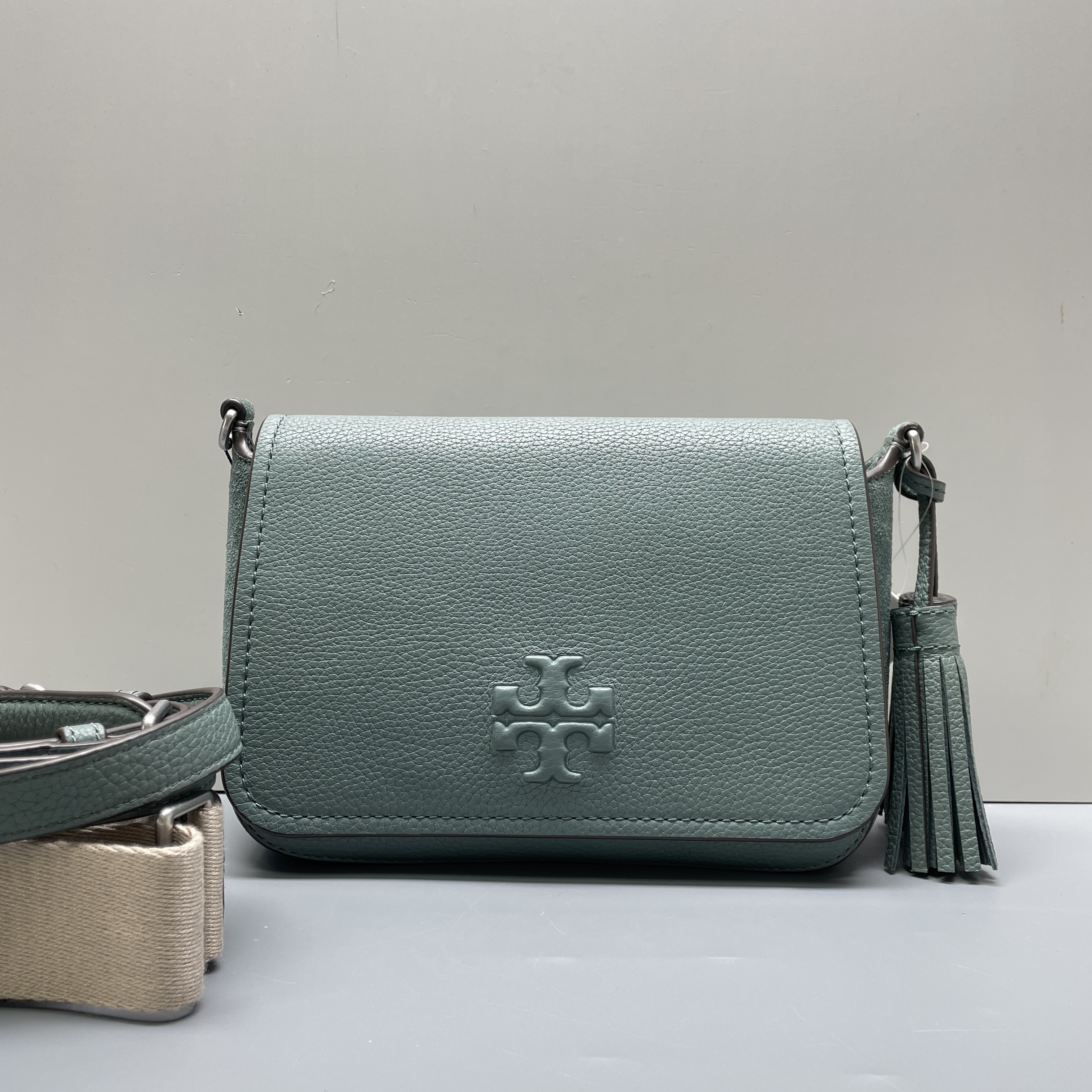 99新 TORY BURCH/汤丽柏琦 thea湖蓝色斜挎包23x16x8cmSM030412