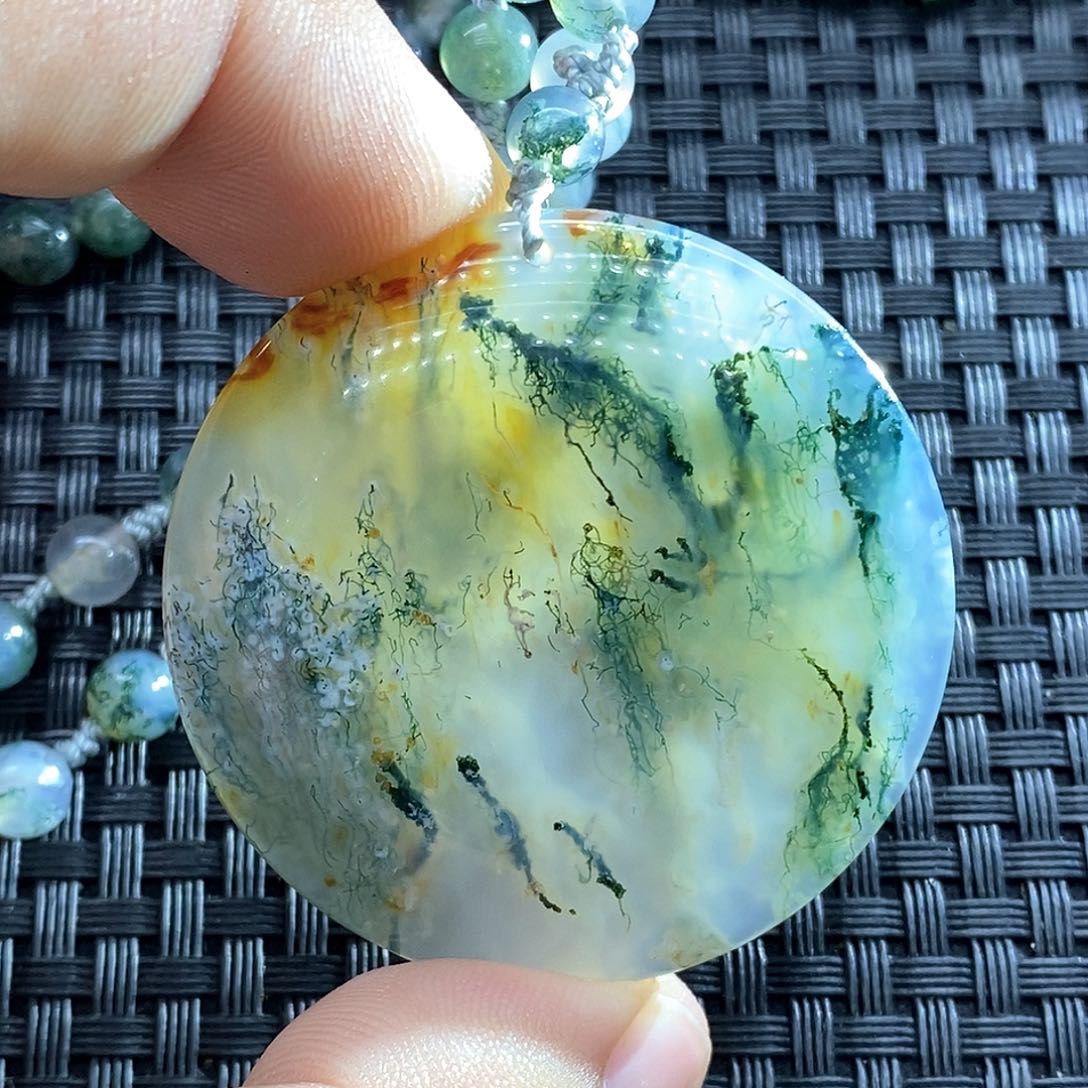 玛瑙/玉髓颈饰未镶嵌财**神