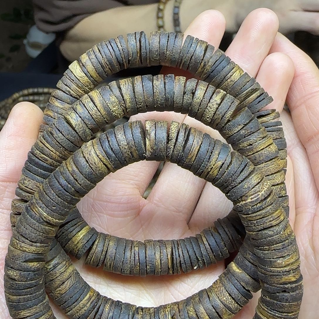 沉香沉香碎屑+沉水浮1.0片片珠单圈12克加多样性发一