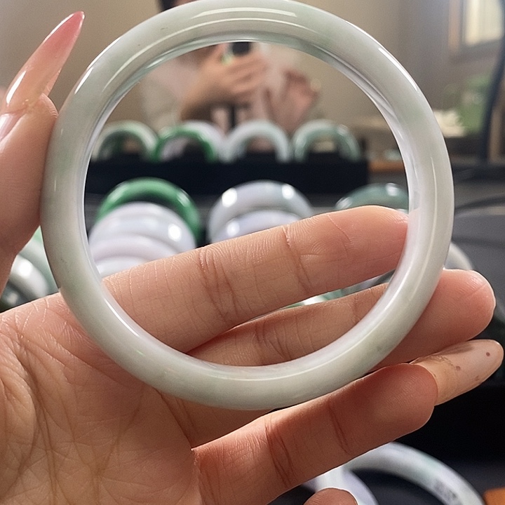 翡翠未镶嵌手镯翡翠