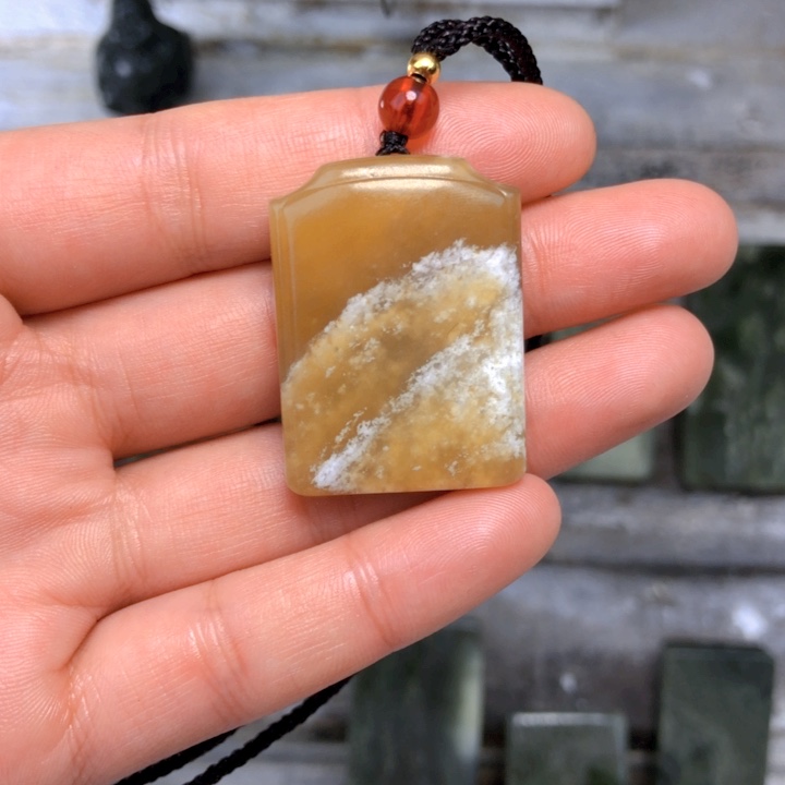 颈饰未镶嵌和田玉