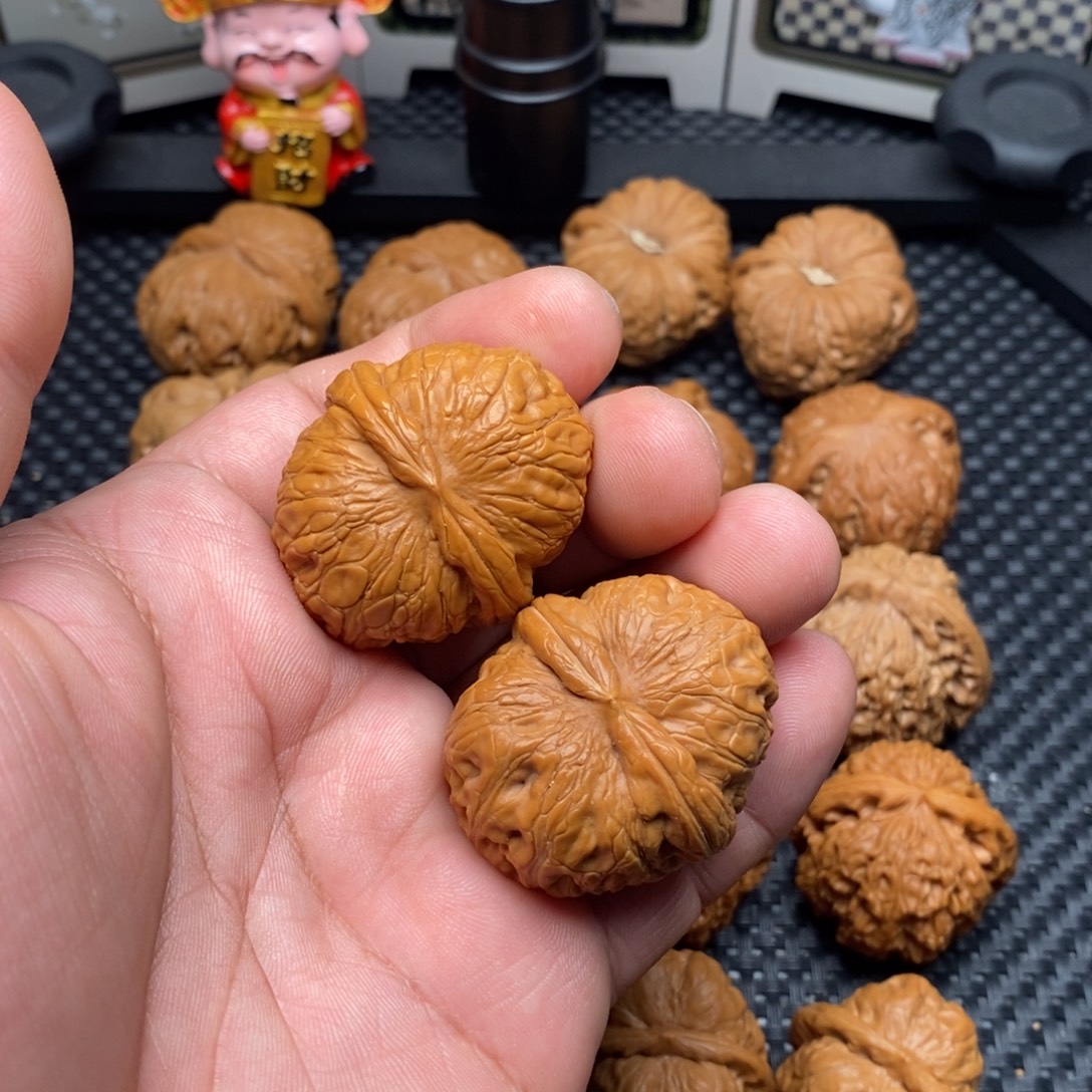 等***.文玩核桃把件全品元宝41尺放漏