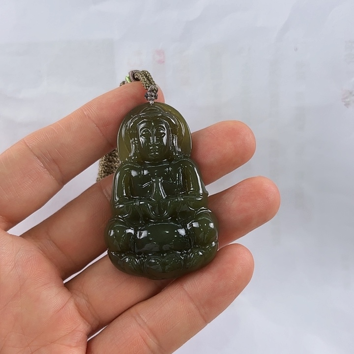 颈饰未镶嵌和田玉思*