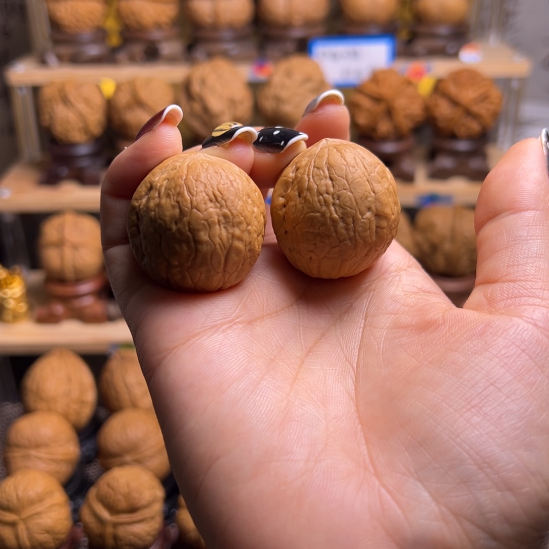 桃核把件云巅皮皮球H17、32……