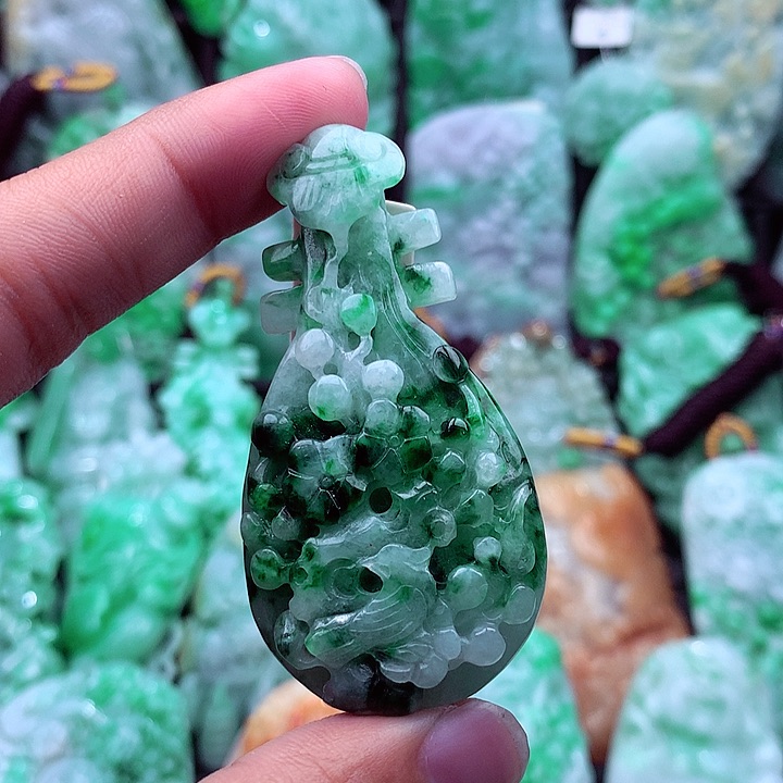 翡翠吊坠(不含链)未镶嵌