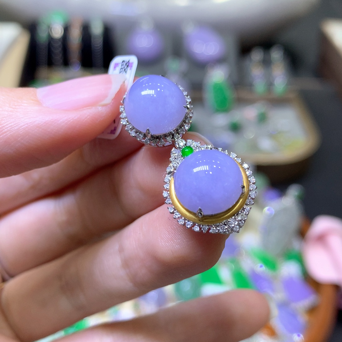 【闪购商品】翡翠颈饰18K金镶嵌翡翠吊坠项链