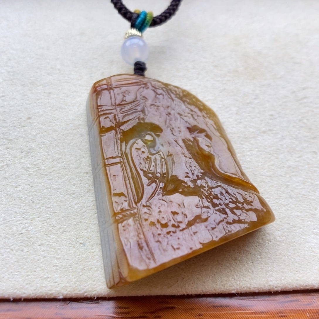 翡翠未镶嵌颈饰吊坠