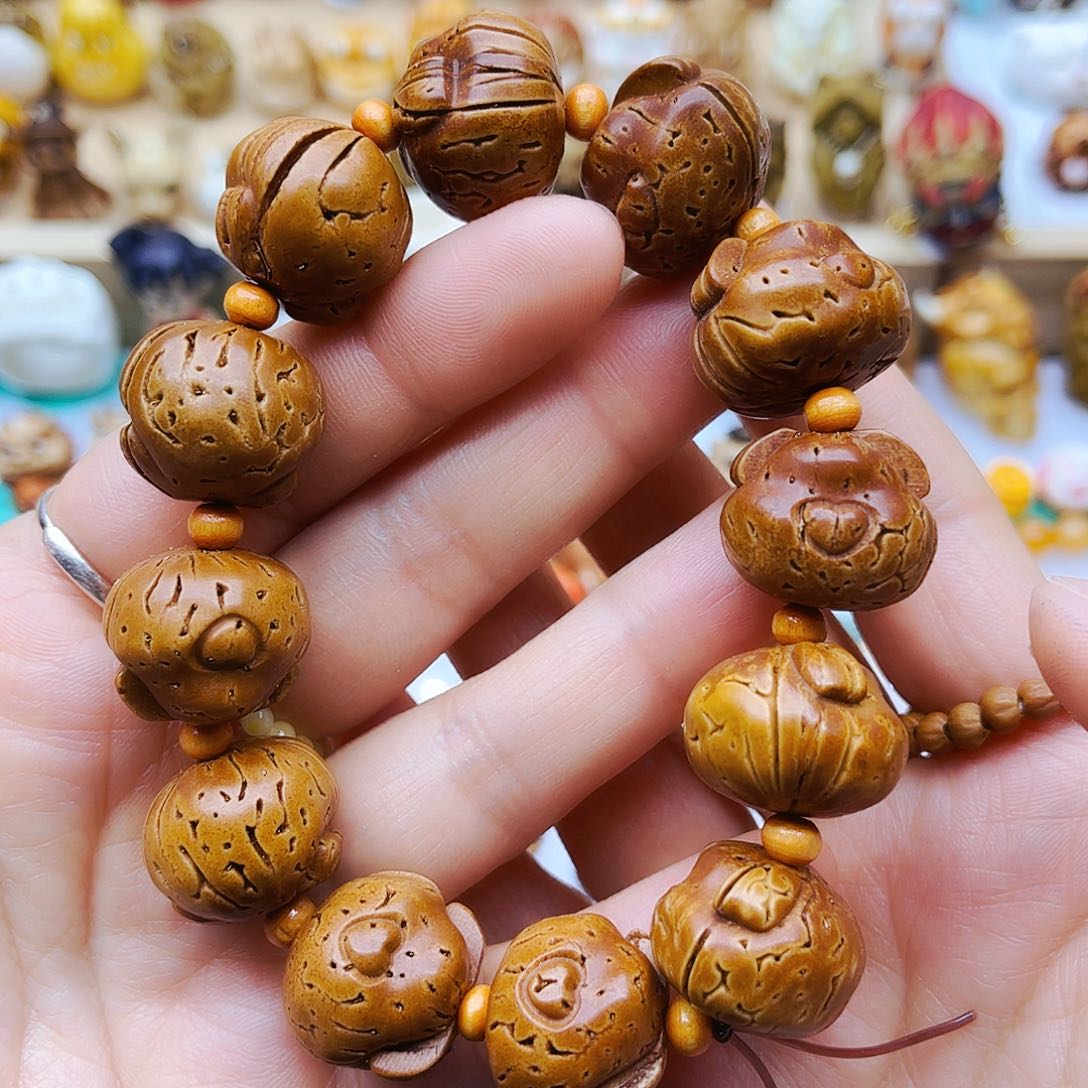 桃核吊坠手工打磨手链