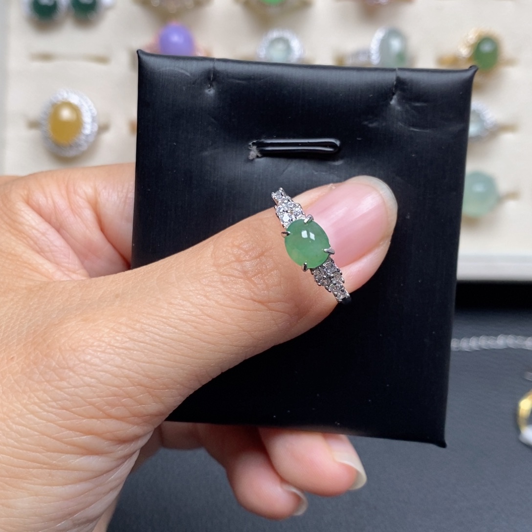 翡翠戒指银S925镶嵌戒指