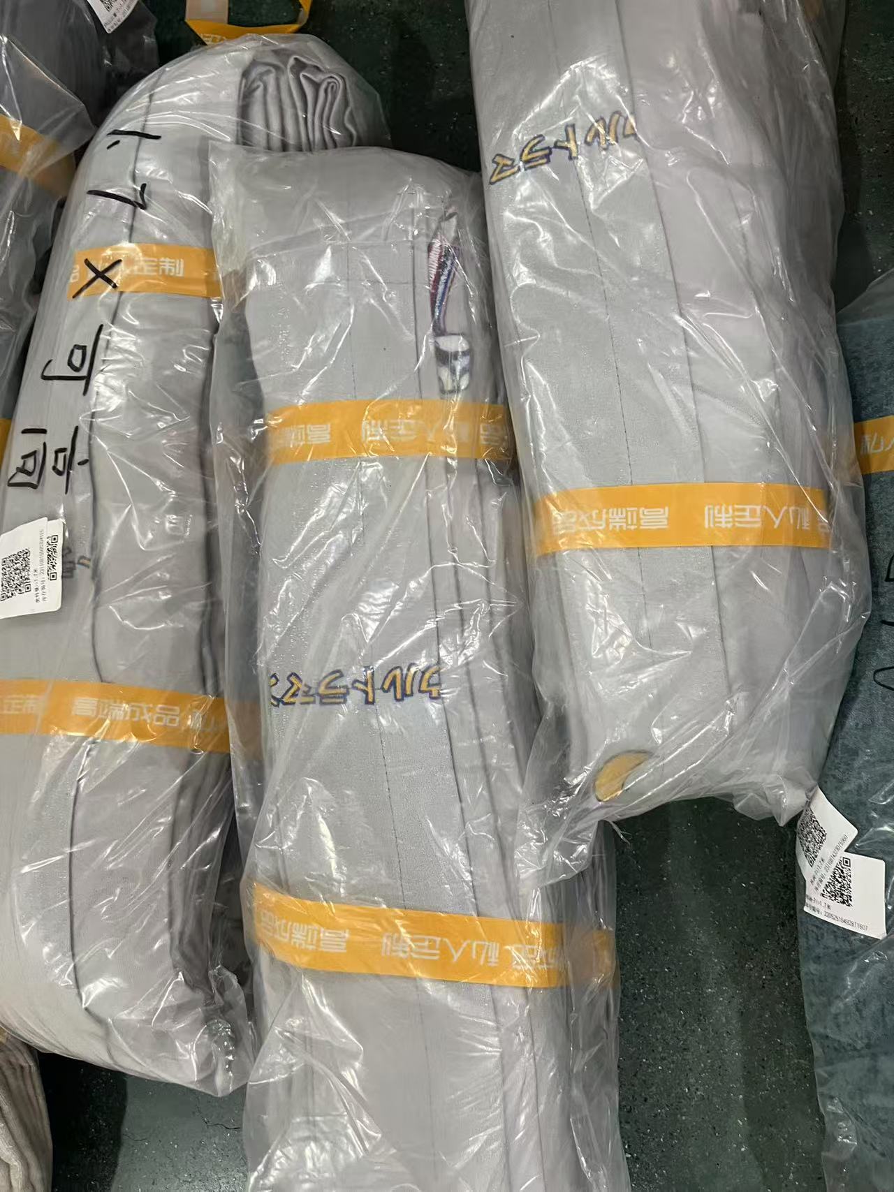 选色多款窗帘1.55*263发一片