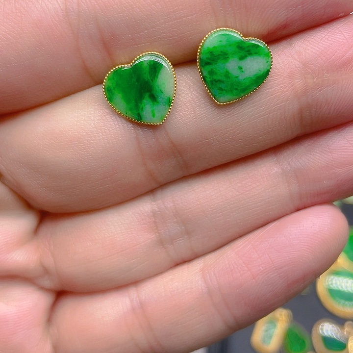 翡翠耳饰18K金镶嵌天然翡翠