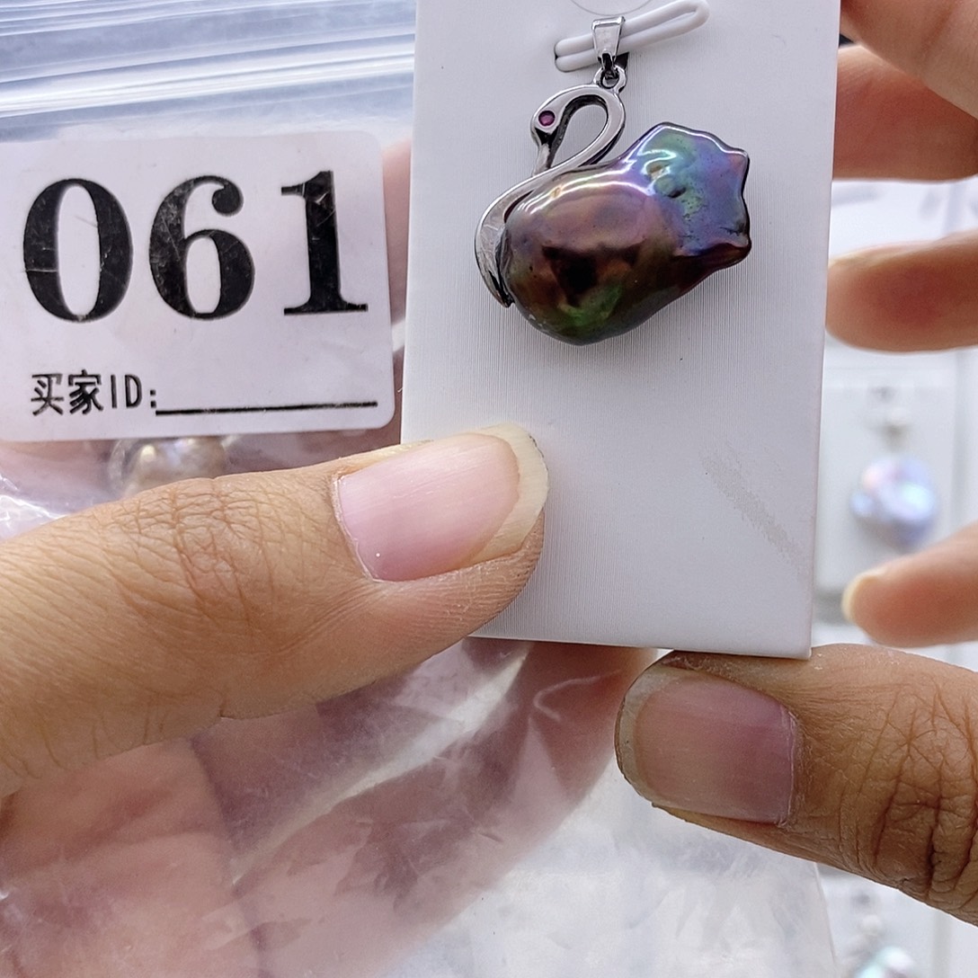 颈饰钛钢淡水珍珠