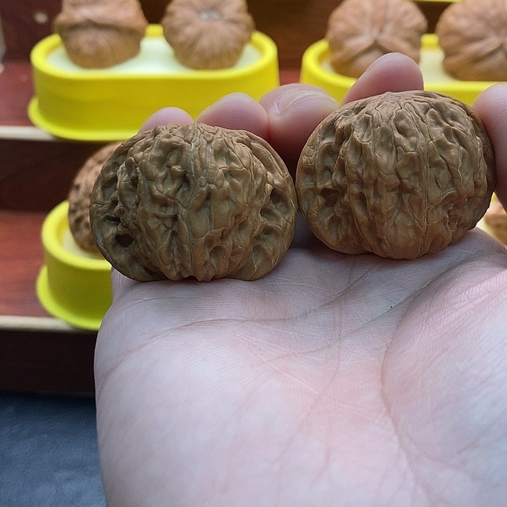 文玩核桃吊坠磨盘