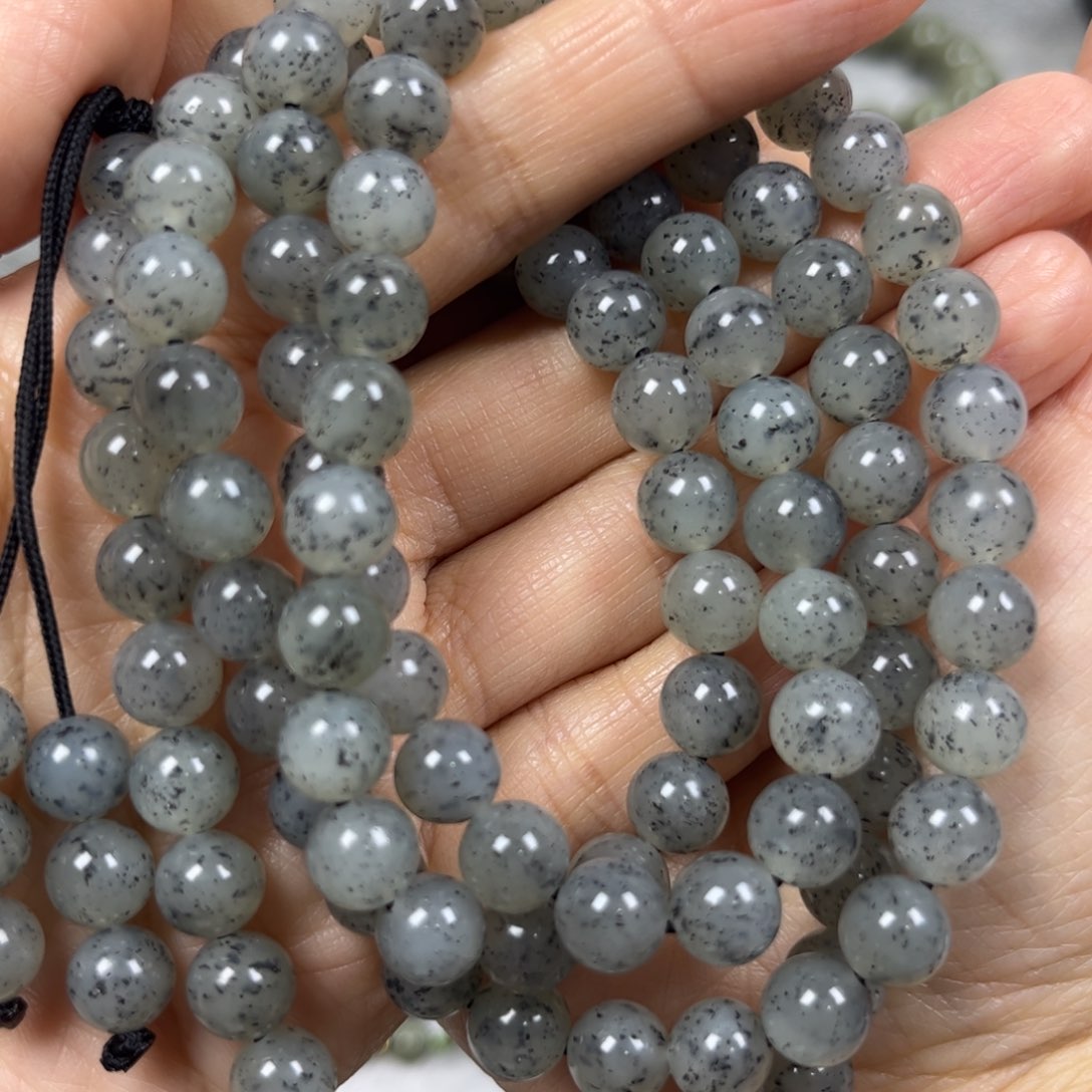 和田玉手串未镶嵌卡8圆珠108颗