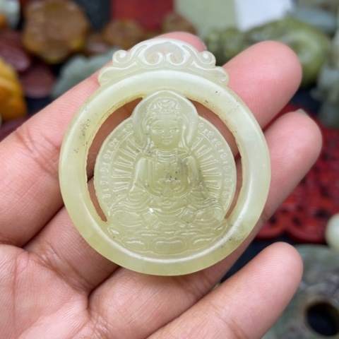 蛇纹石玉颈饰未镶嵌120