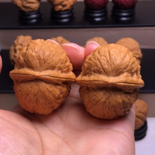 文玩核桃把件九五玄铁6