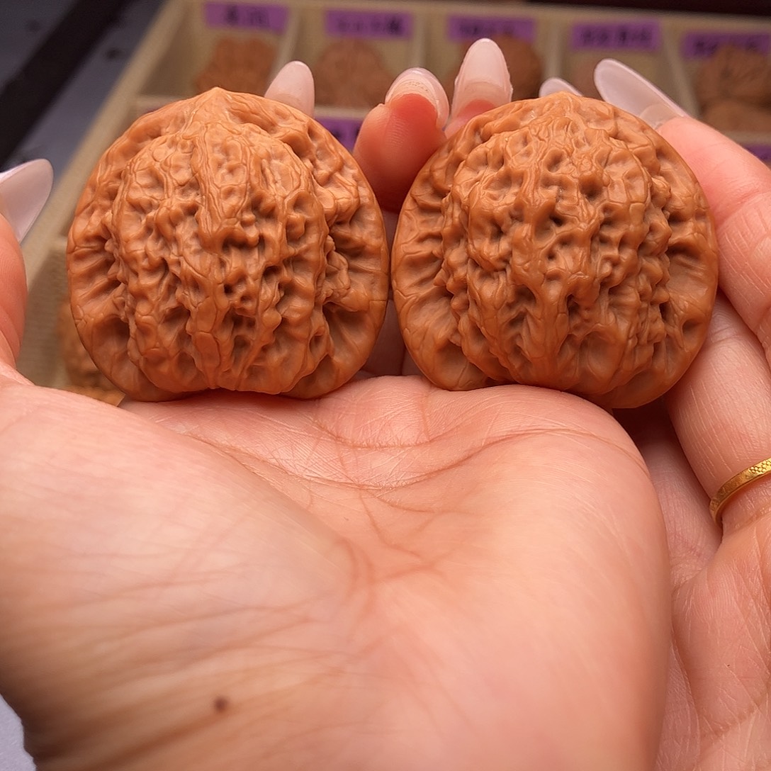 文玩核桃吊坠金公子41