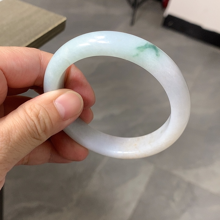 翡翠颈饰未镶嵌59圈