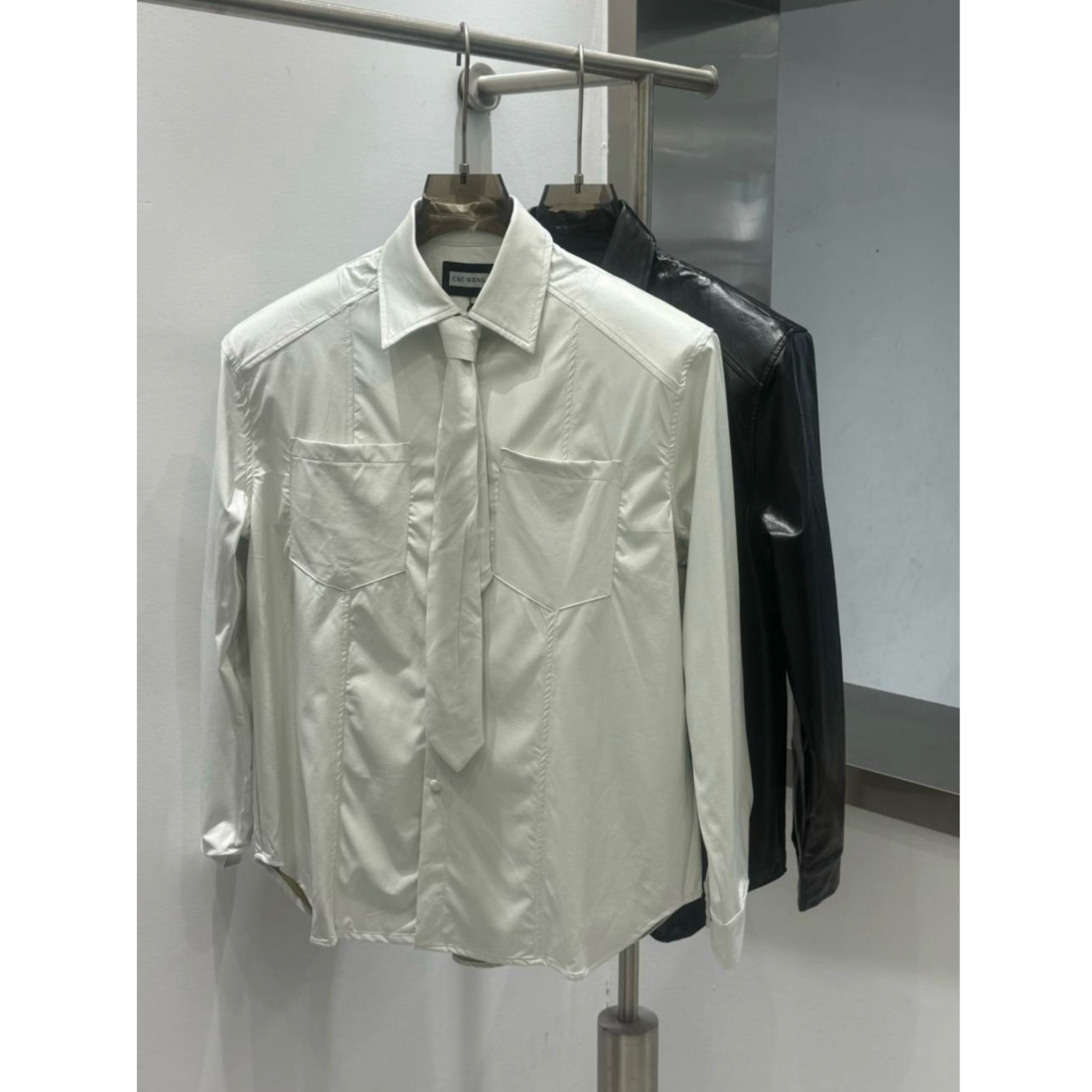 秋季长袖翻领衬衫简约百搭适合商务休闲纯色宽松衬衣TZ7250