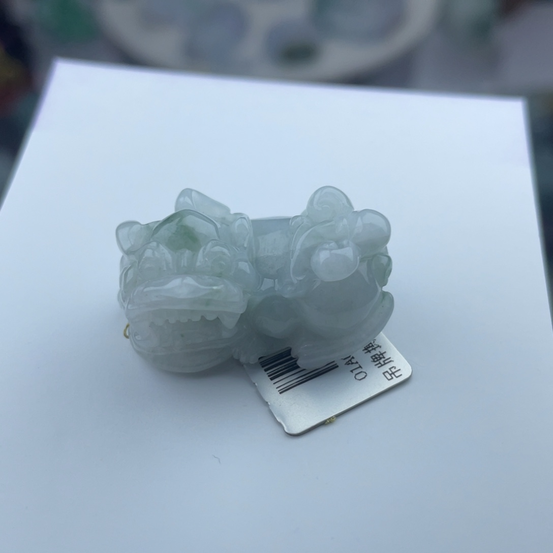 翡翠未镶嵌颈饰爱*谁貔貅