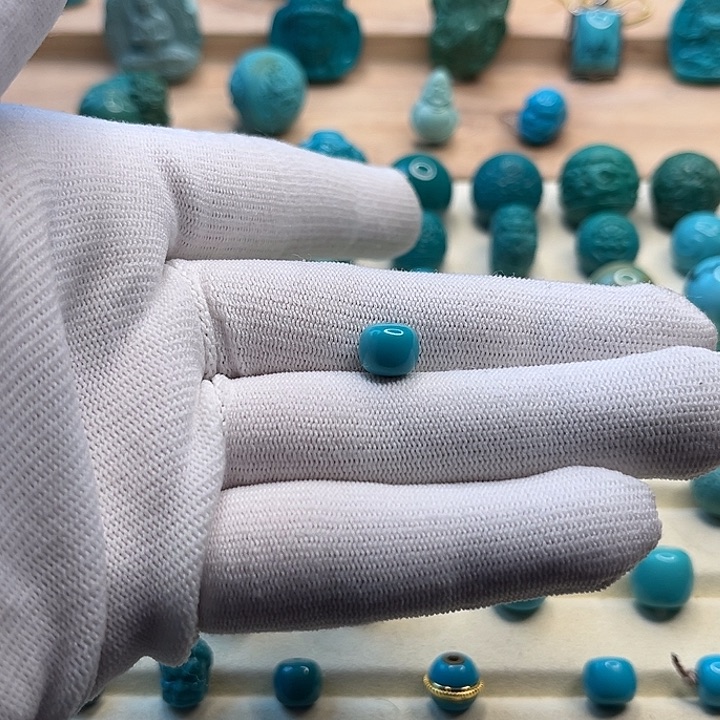 绿松石绿松石未镶嵌