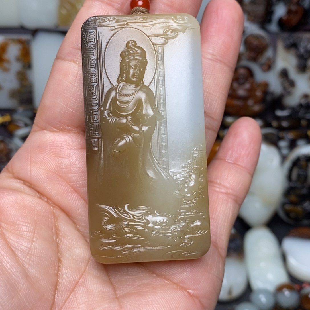 和田玉颈饰未镶嵌鱼***学