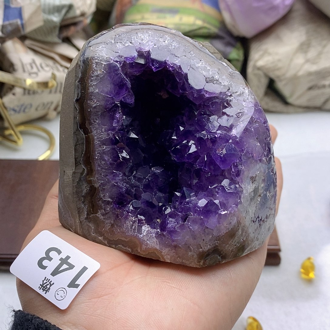 紫晶大型摆件（非配饰）未镶嵌