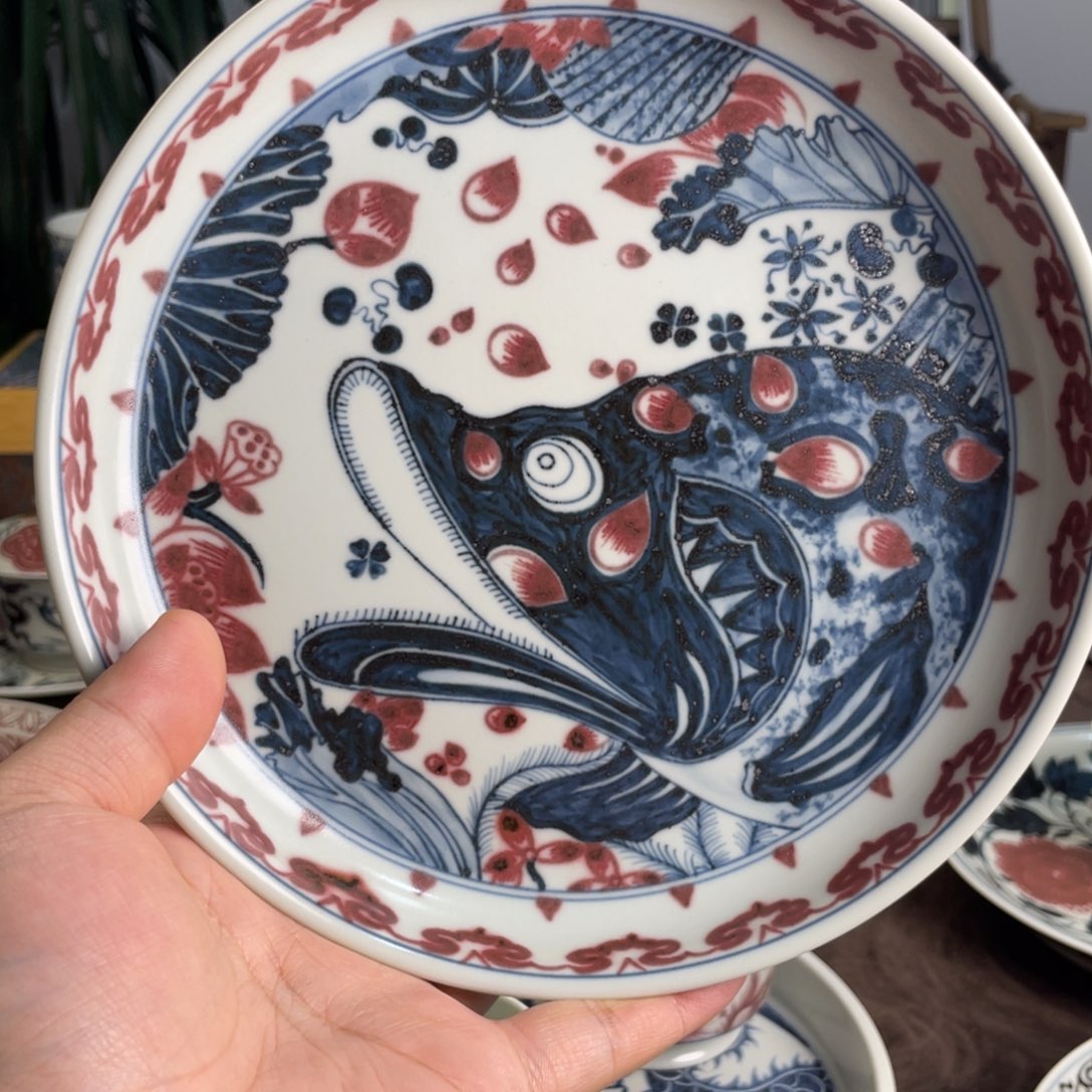 纺****手青花釉里红鱼藻纹壶承微瑕