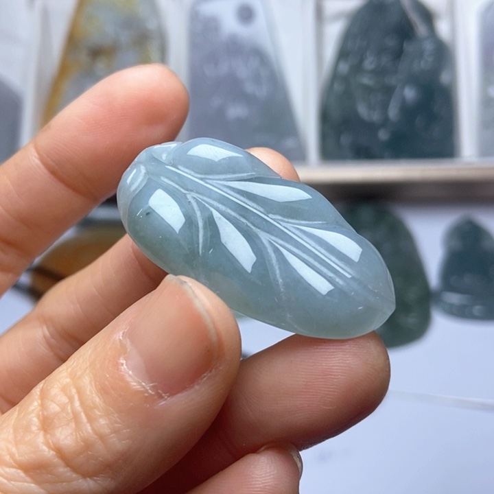 翡翠未镶嵌挂件翡翠