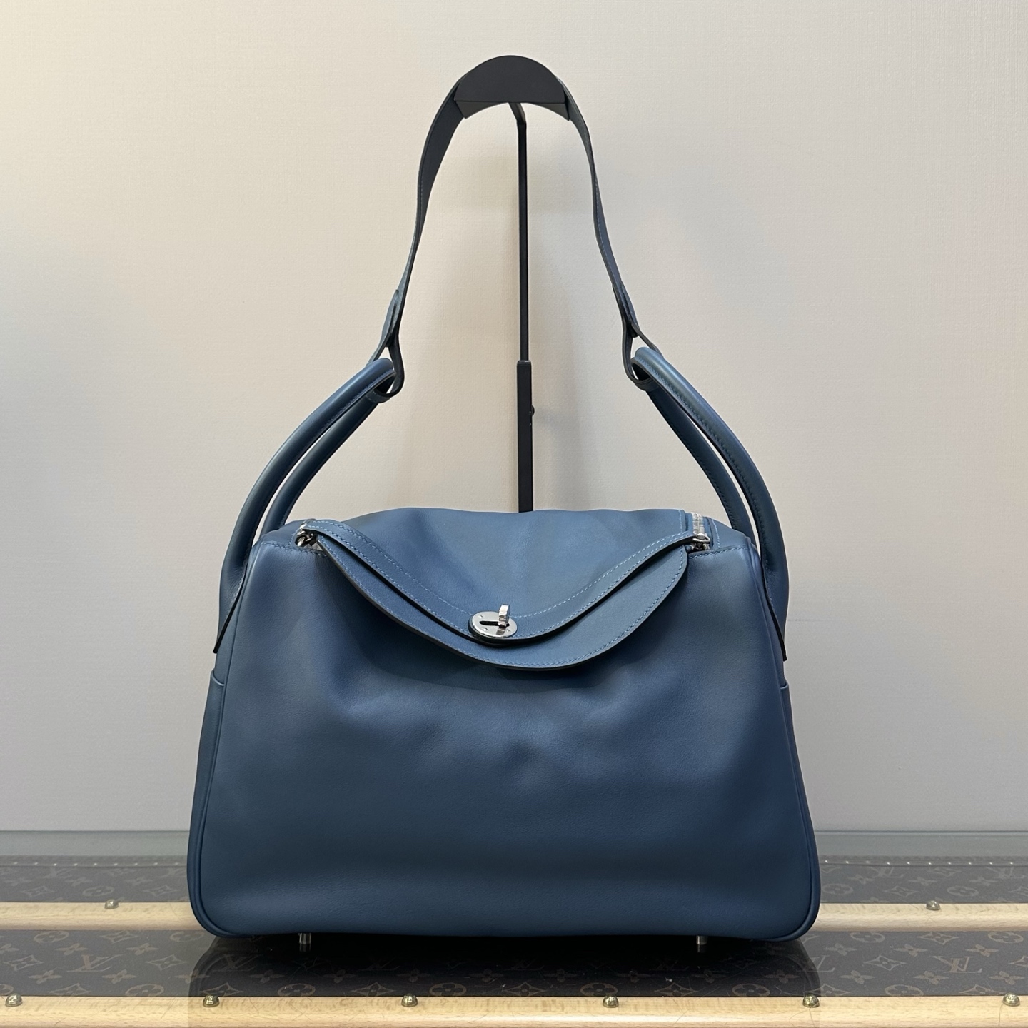 95新 Hermes/爱马仕 保加利亚蓝银扣Lindy34手提单肩包03256