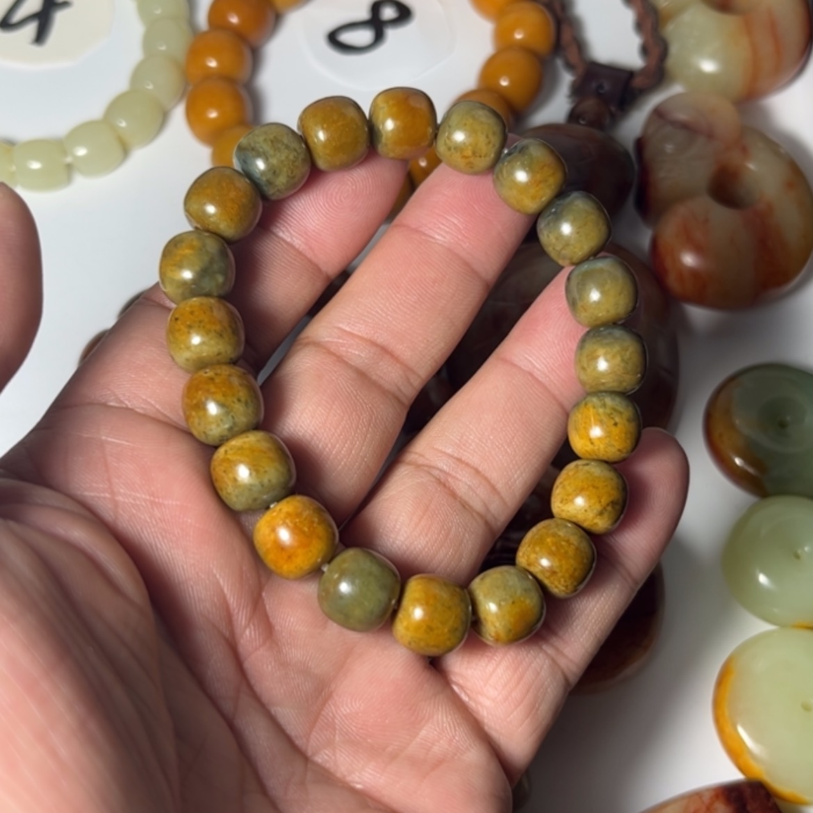 【闪购商品】未镶嵌手链透闪石质玉周***花